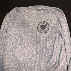 Wild free long sleeve shirt